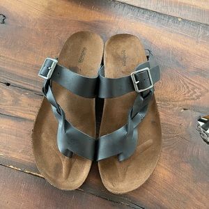 Sonoma Women’s Sandals Black straps 8.5